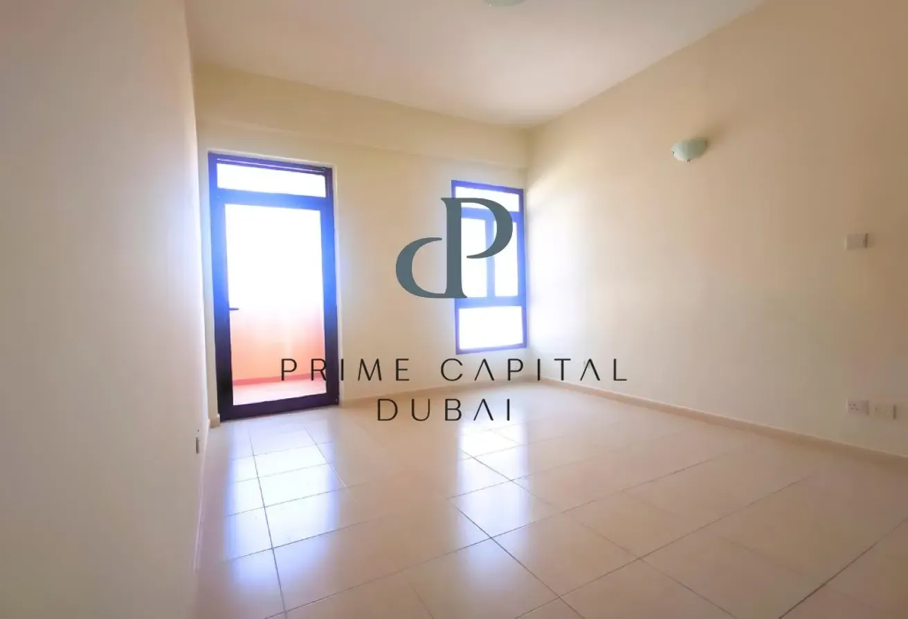 Bright 1BR | Open-Plan Layout |Available 18 Sept