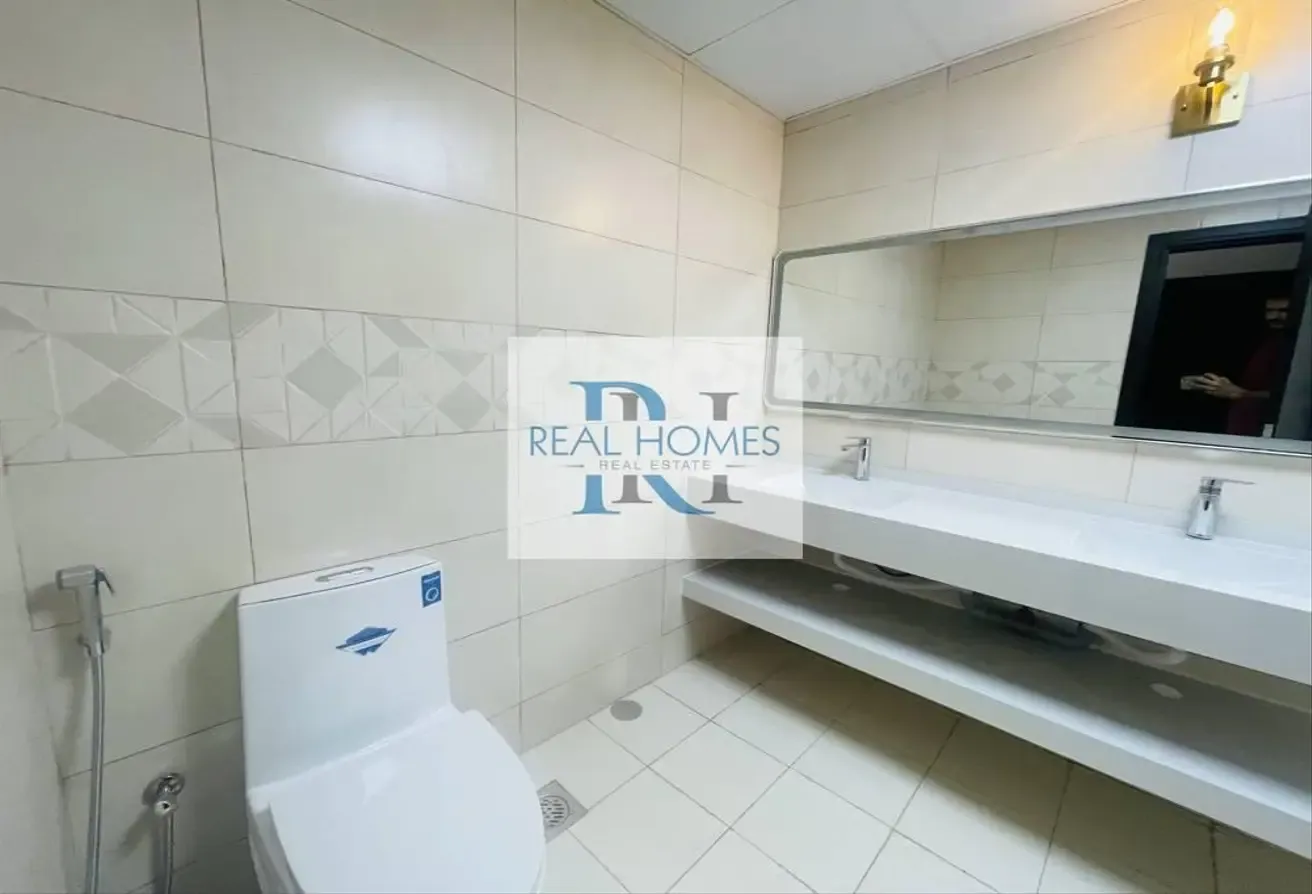 Pool View 2BR | Large Layout | Prime Location