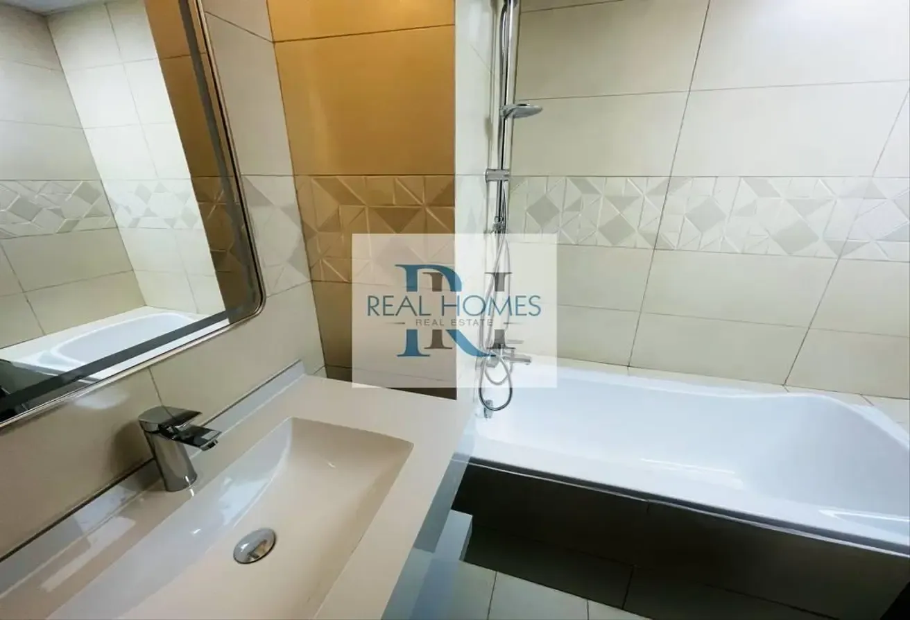 Pool View 2BR | Large Layout | Prime Location