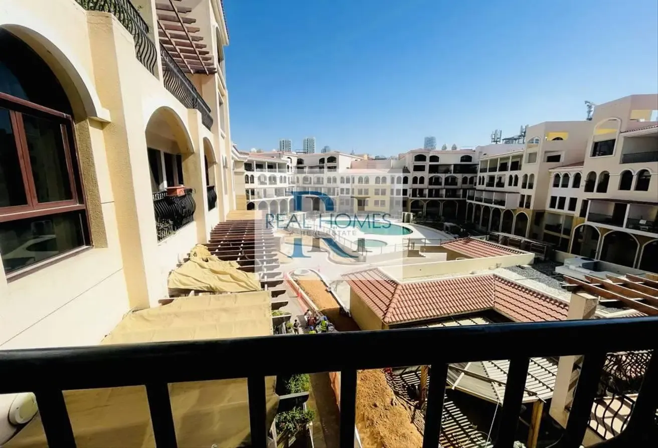 Pool View 2BR | Large Layout | Prime Location