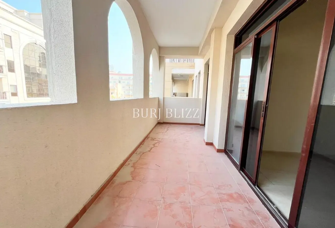 Ideal 1BR Home | Huge Layout | Near to Circle Mall