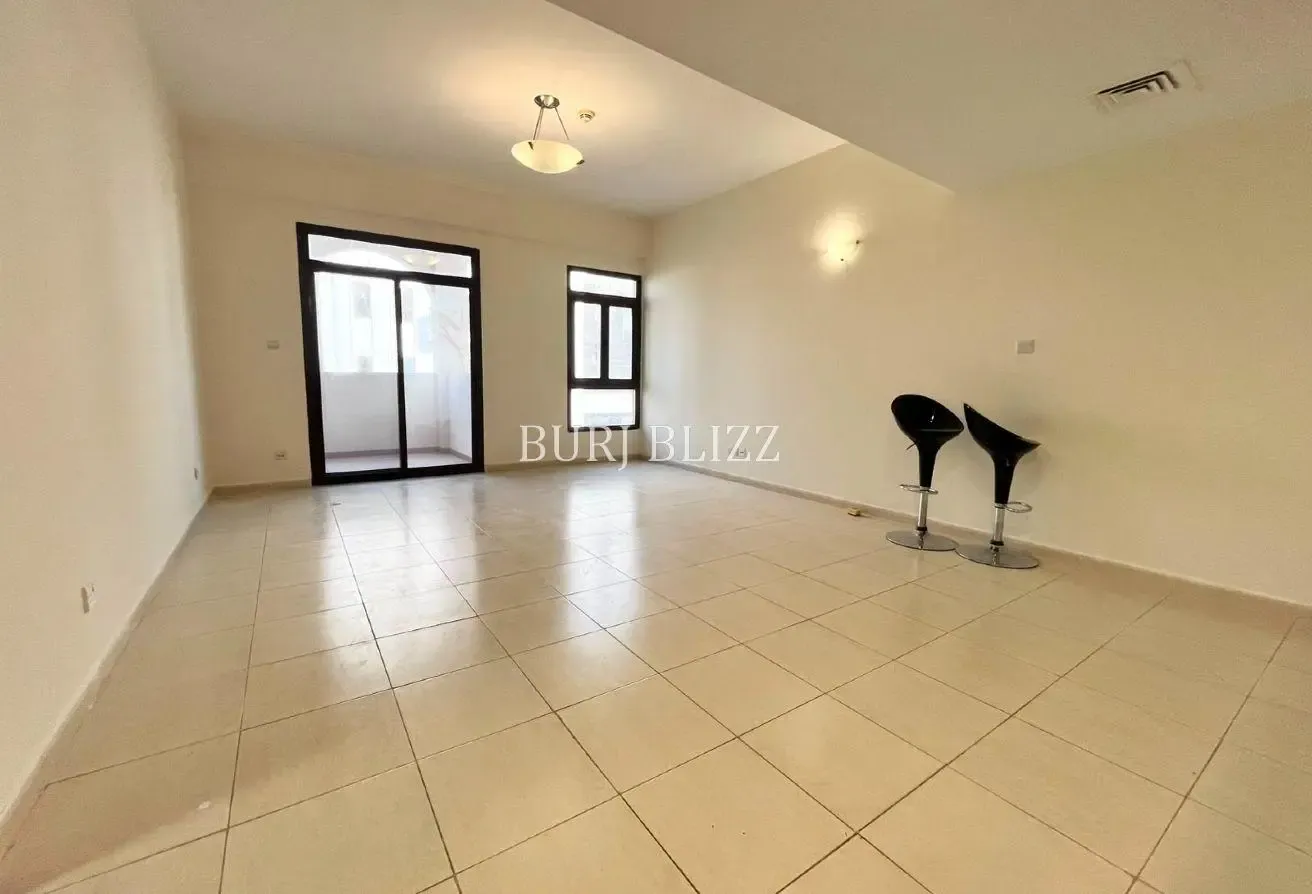 Ideal 1BR Home | Huge Layout | Near to Circle Mall