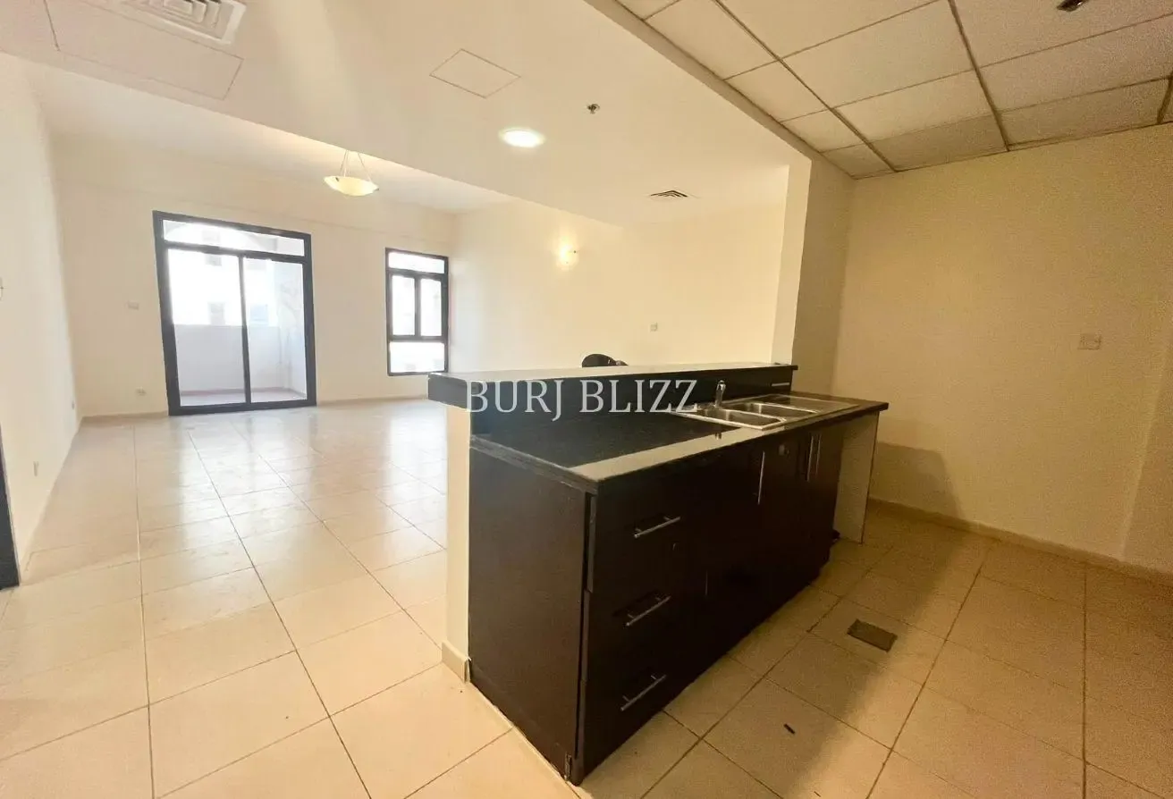 Ideal 1BR Home | Huge Layout | Near to Circle Mall