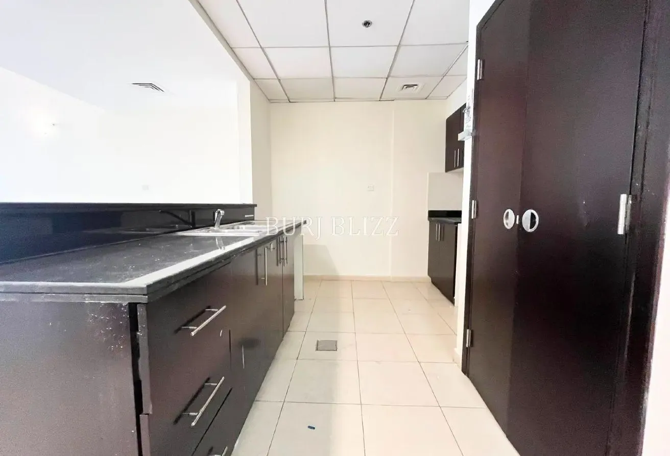 Ideal 1BR Home | Huge Layout | Near to Circle Mall