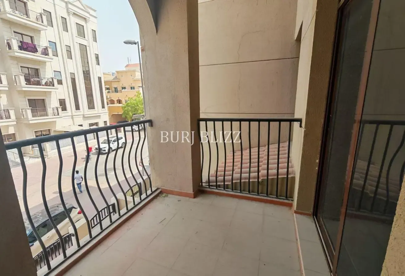 Duplex 2BHK+Study |Generous Layout |Prime Location