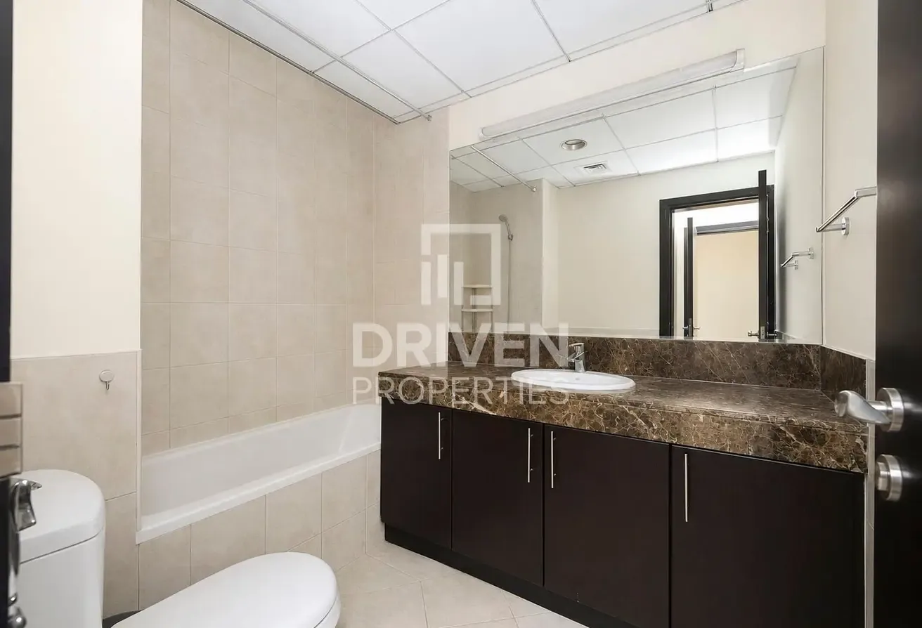 Huge Layout | Laundry Space | Close To Circle Mall