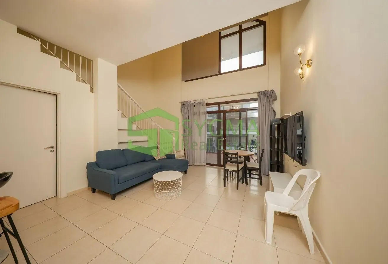 1 Bedroom Duplex | 12 Chqs | Pool Access