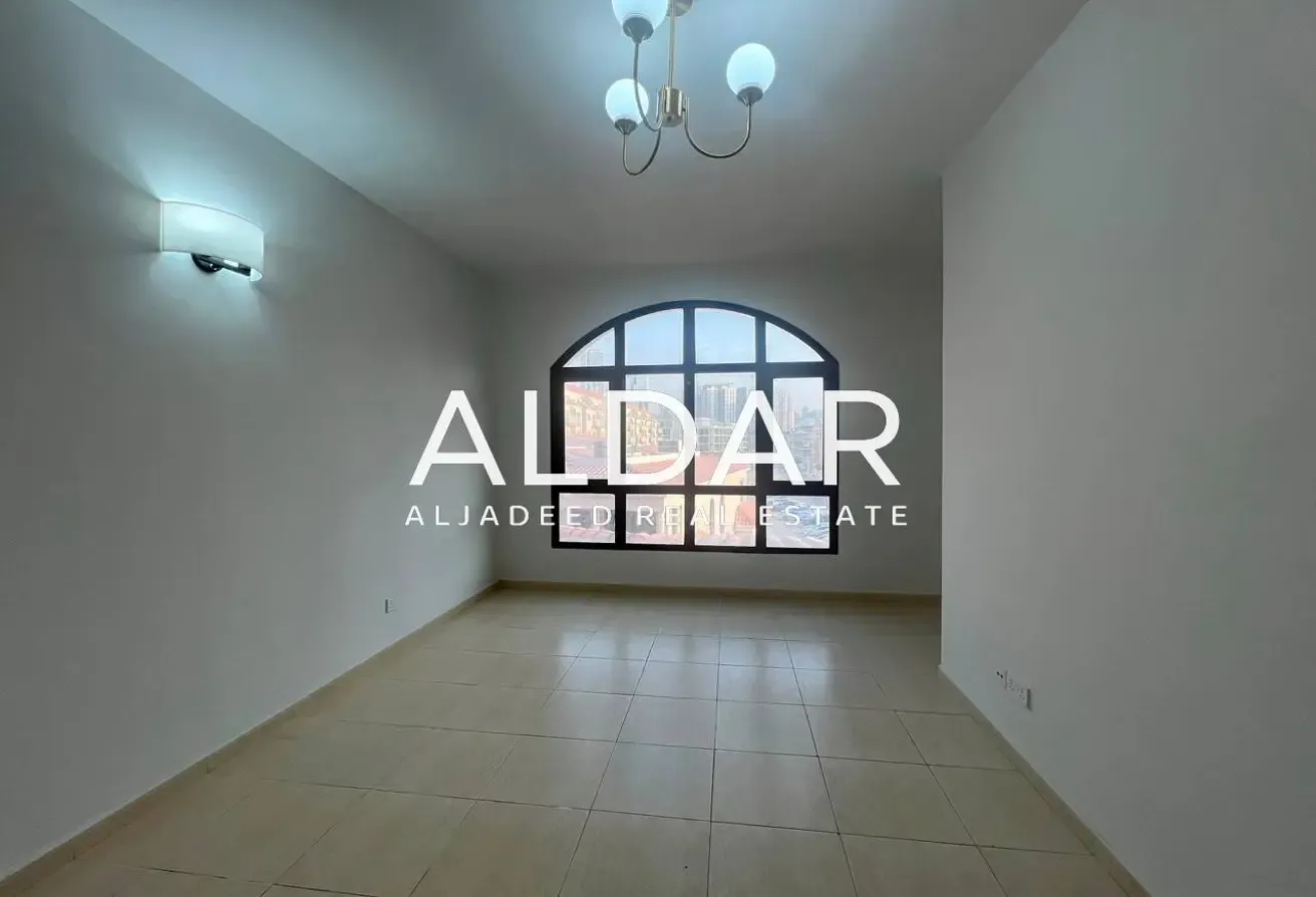 Closed To Mall | Fully Upgraded Unit  | Vacant