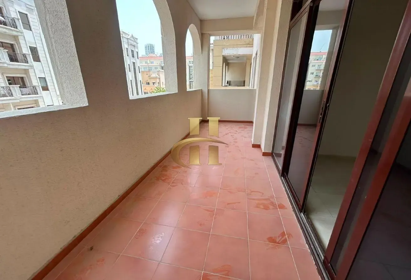 1BHK+Storage | Close To Circle Mall | Call Now