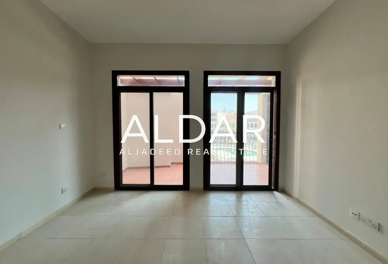 Near To Circle | Perfect For Family | Spacious