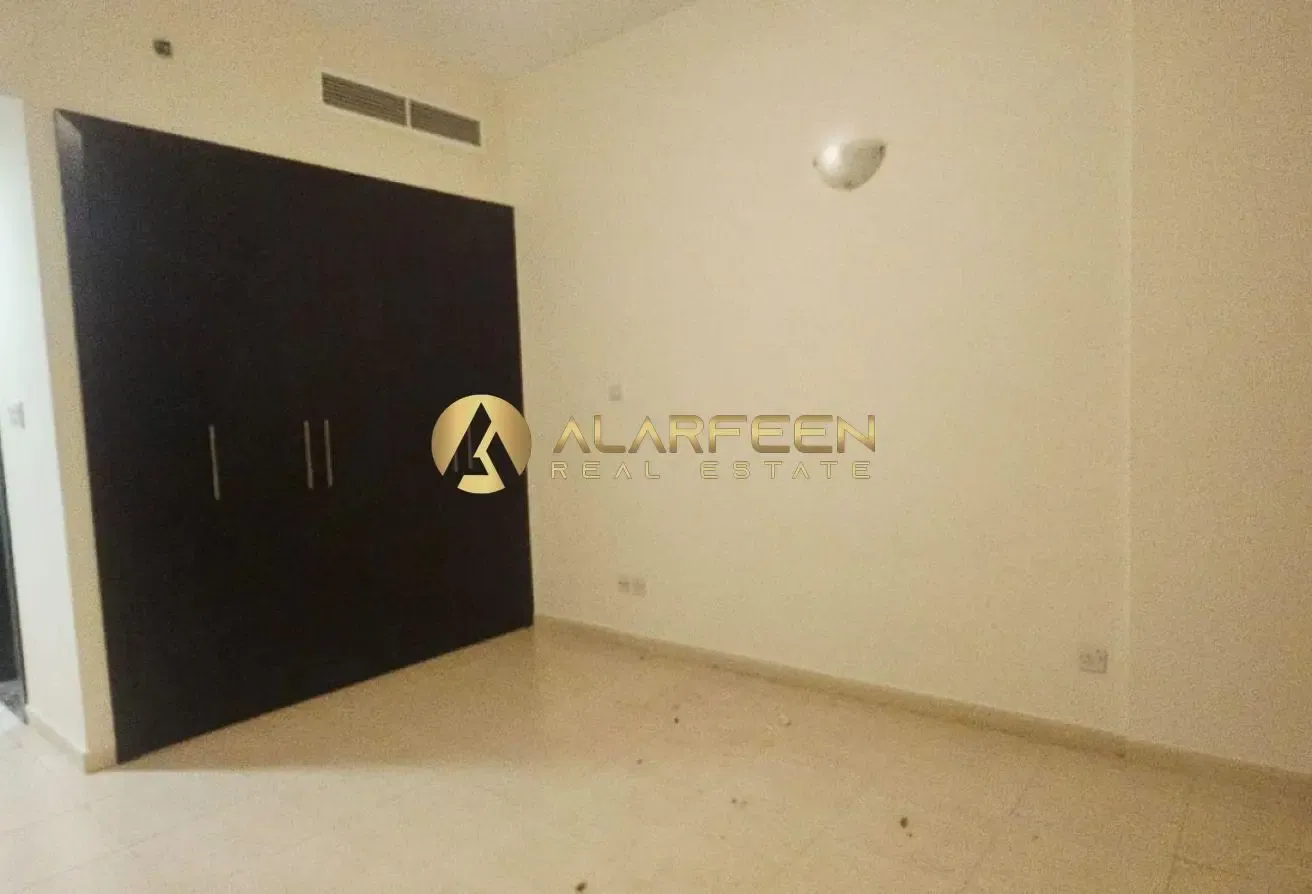 Close to Circle Mall | 1BHK | Laundry Space