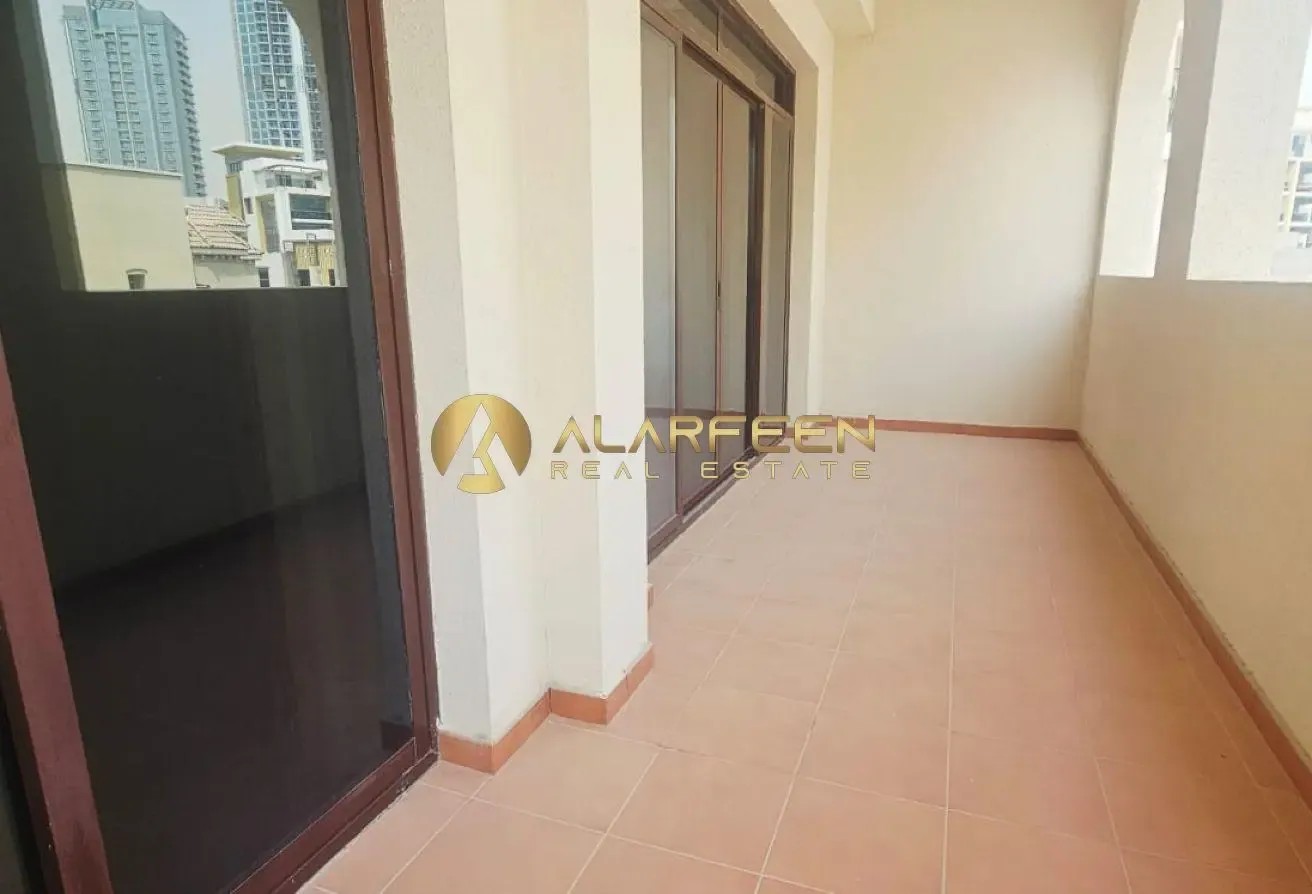 Close to Circle Mall | 1BHK | Laundry Space