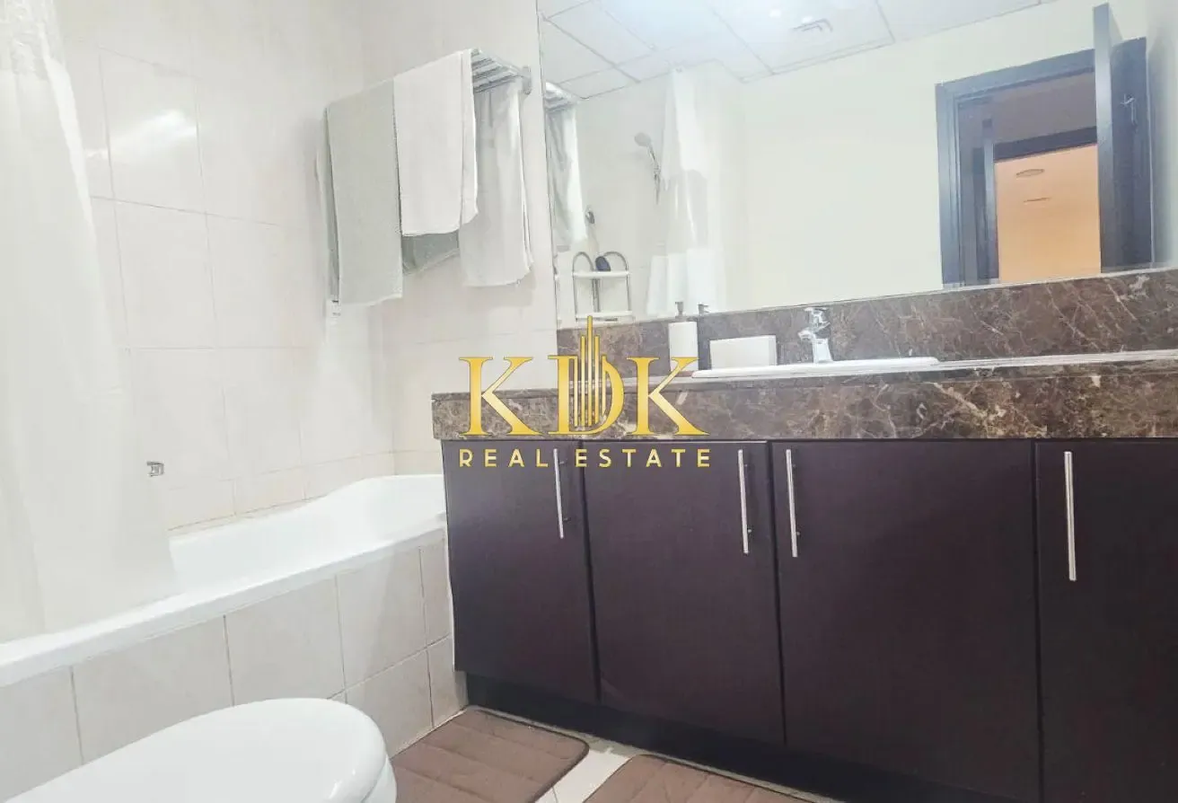 Close to Circle Mall | 1BHK | Laundry Space