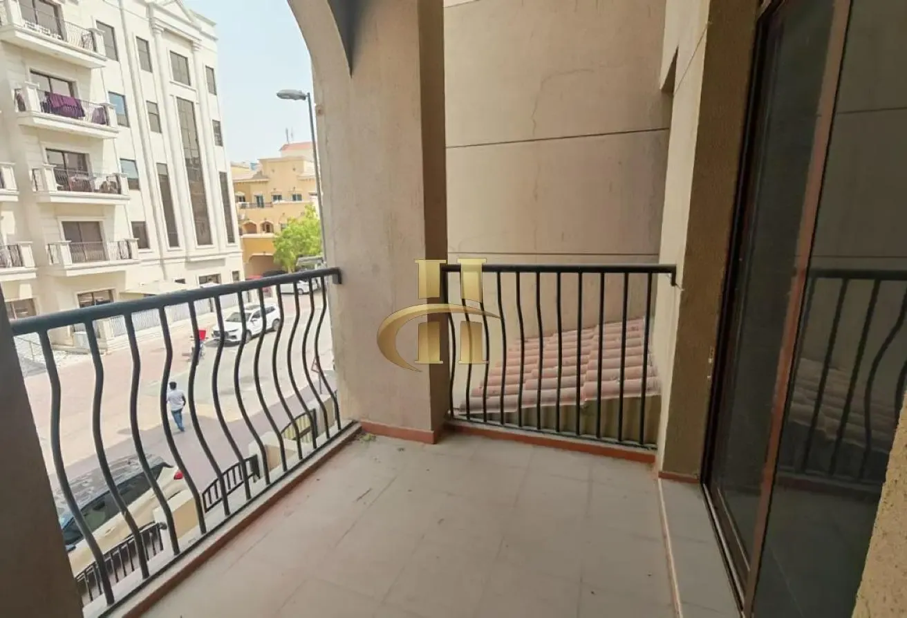 2 BHK Duplex | Premium | Close to Mall | Call Now