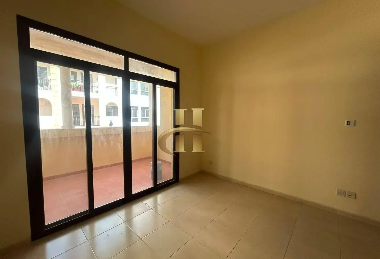 4 BHK+Maid | Close to Mall | Direct Access to Park