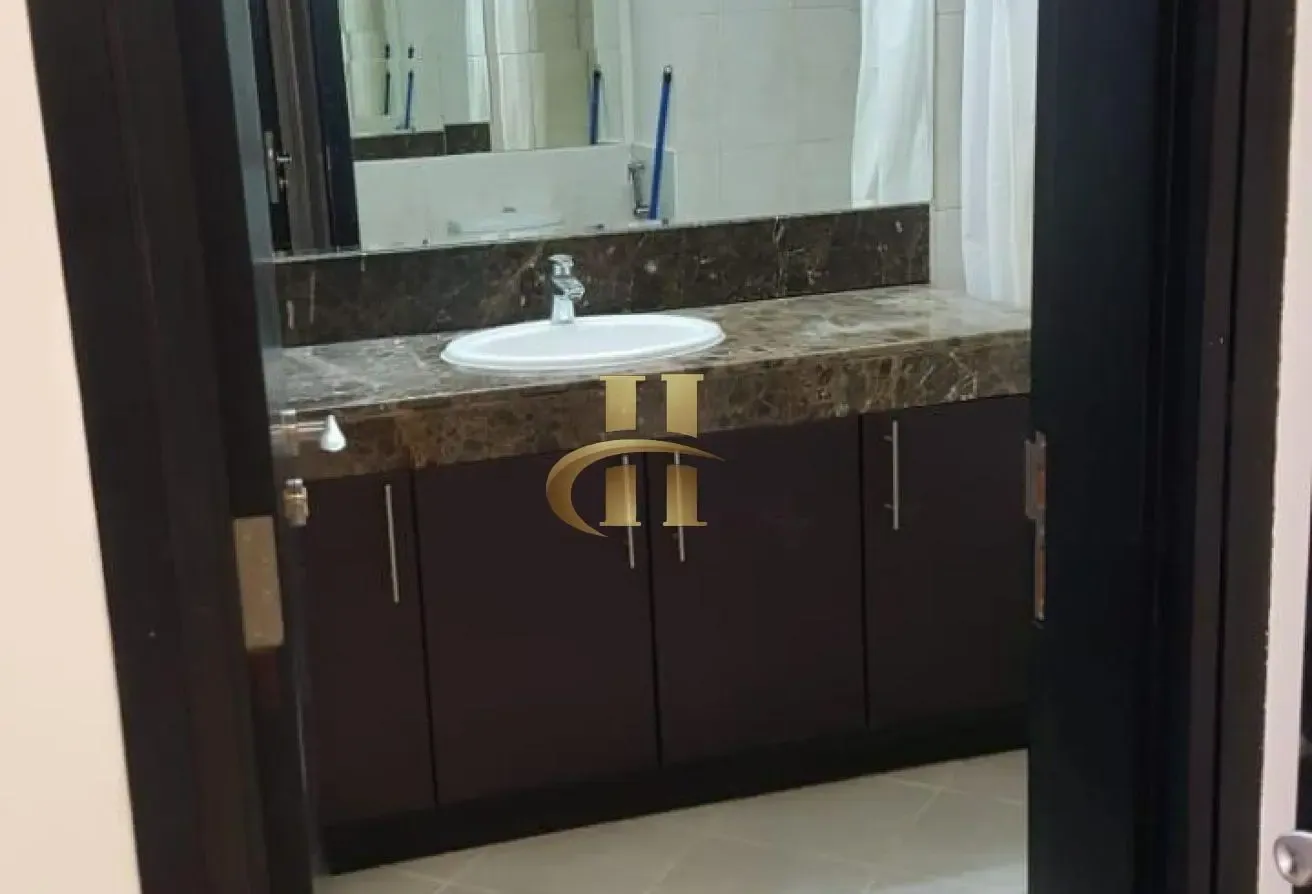 Prime location - Premium - Close to circle mall