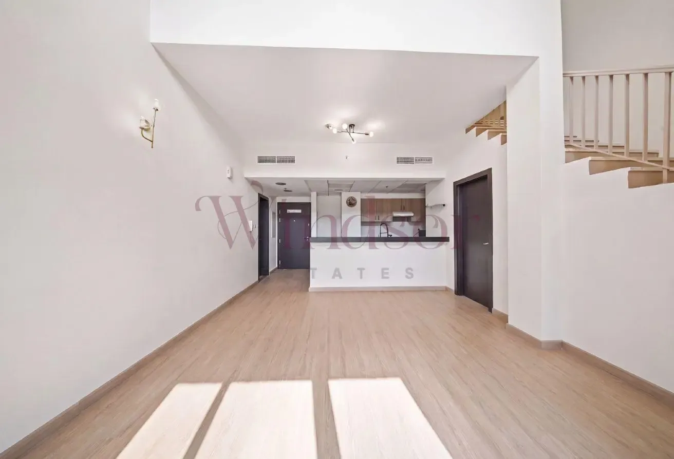 1 Bed Duplex | 12 Cheques | Huge Layout