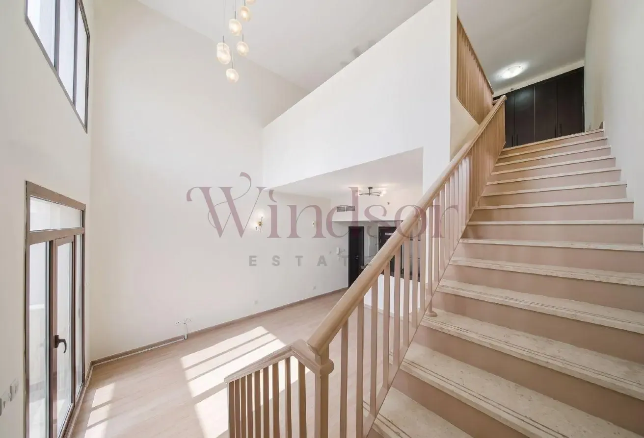 1 Bed Duplex | 12 Cheques | Huge Layout