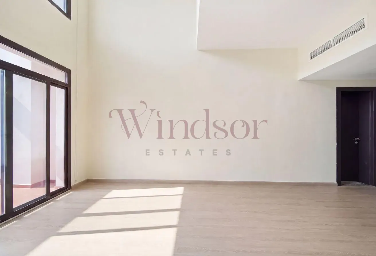 1 Bed Duplex | 12 Cheques | Huge Layout