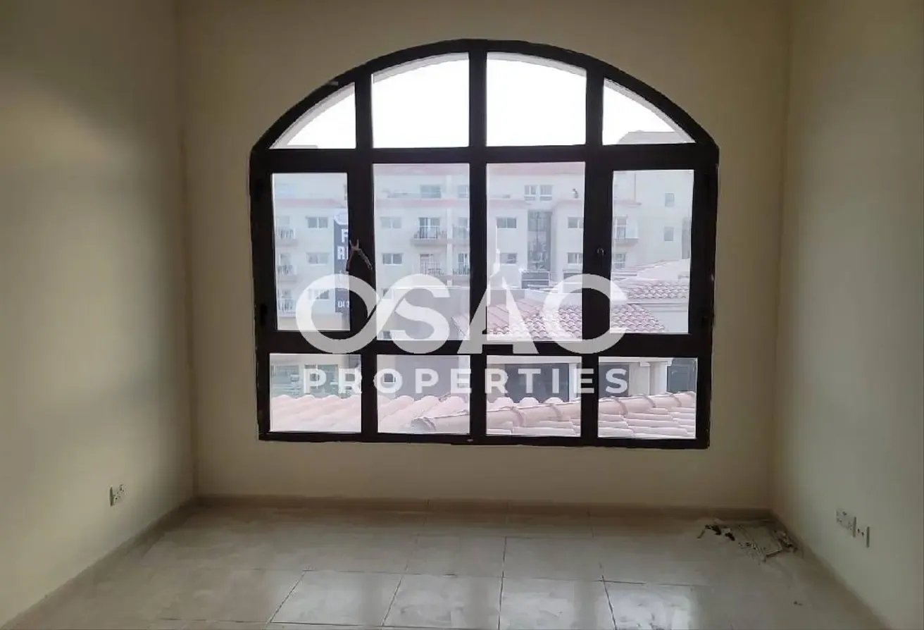 UNFURNISHED || 2BHK WITH || COMMUNITY VIEW