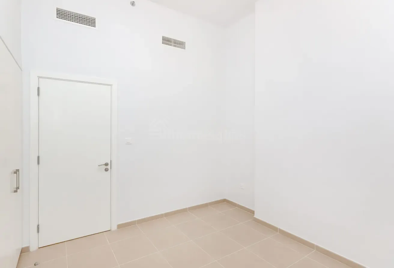 High Floor | Park View | Ready to Move In