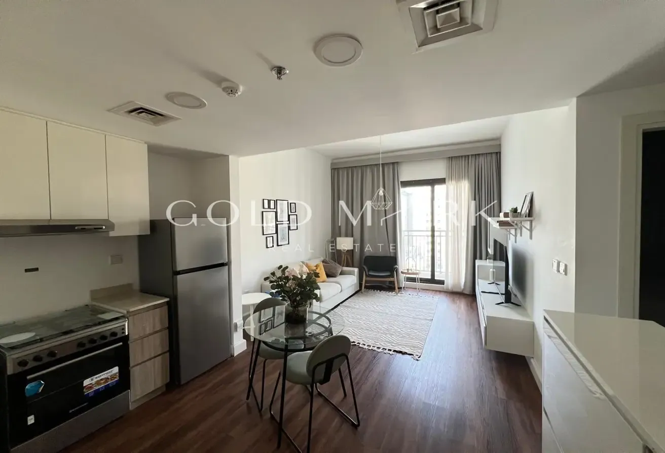 Fully Furnished I Vacant Unit I Pool View