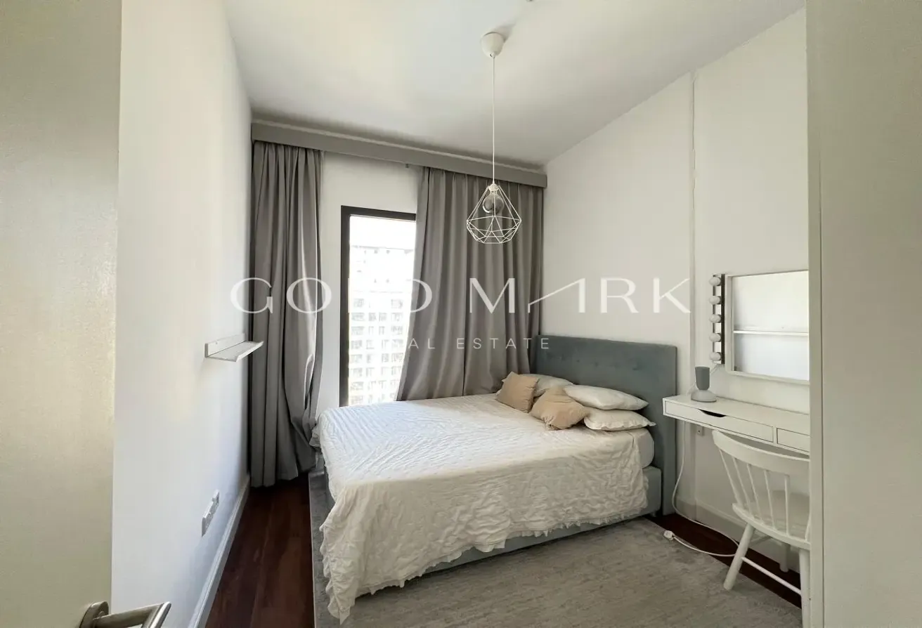 Fully Furnished I Vacant Unit I Pool View