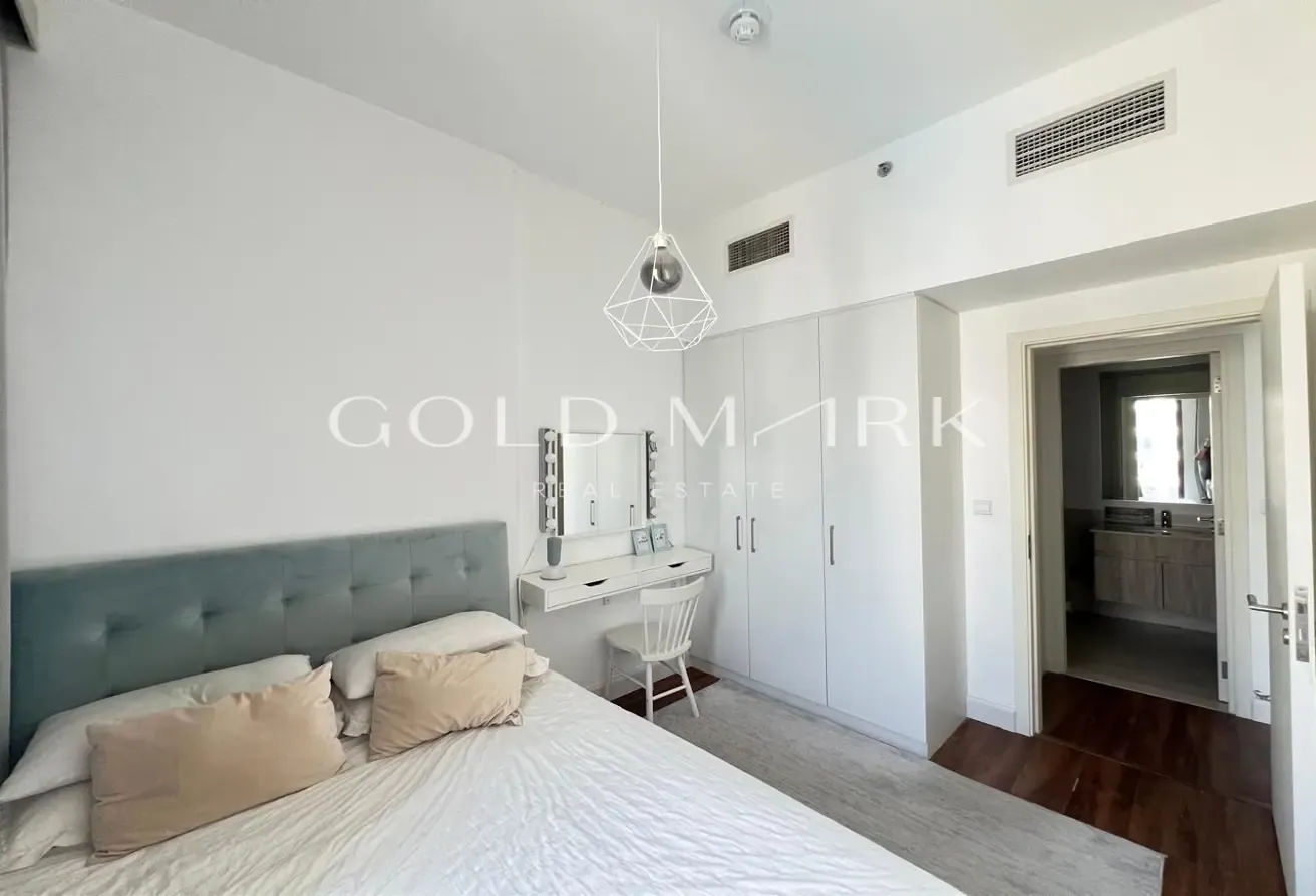 Fully Furnished I Vacant Unit I Pool View