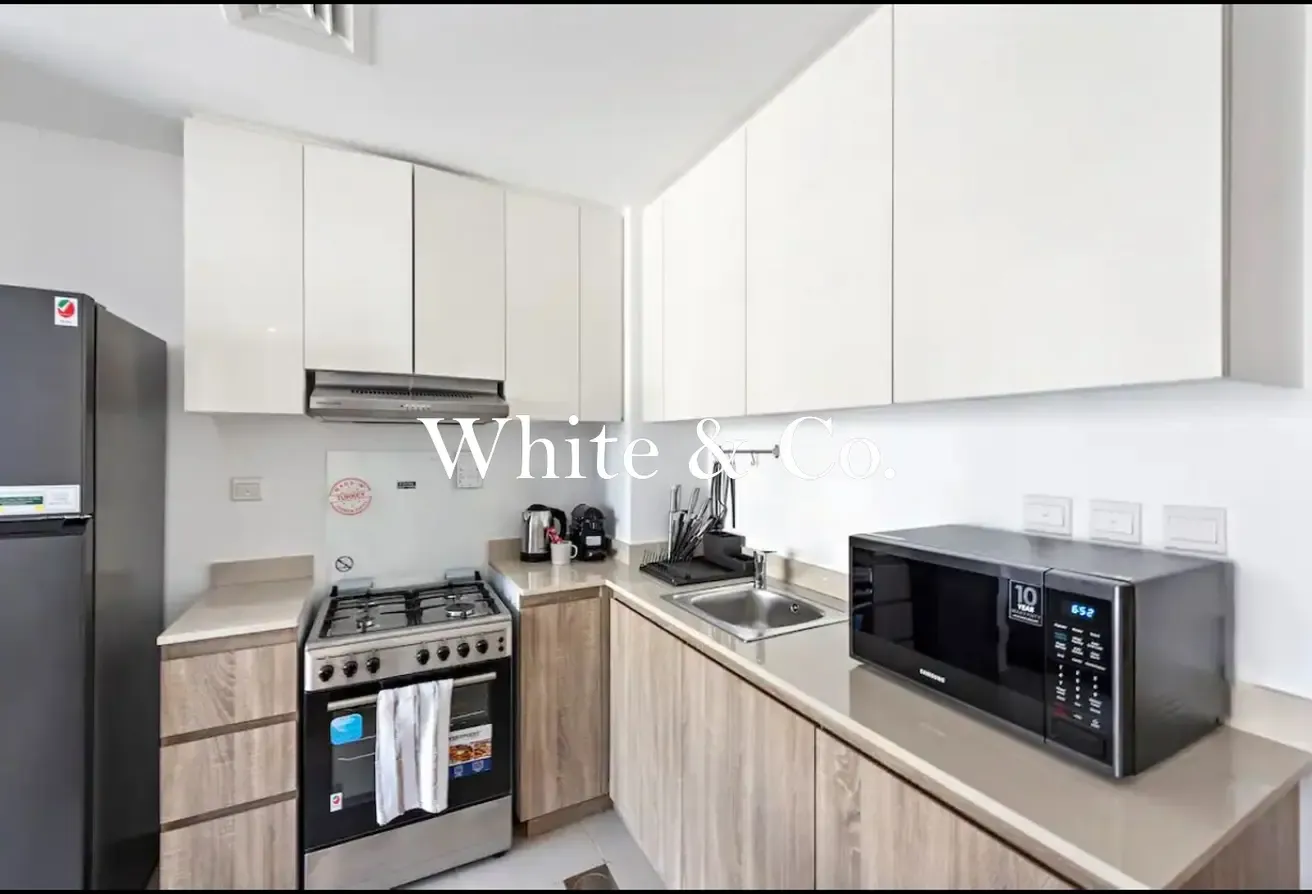 POOL VIEW |    FULLY FURNISHED  |  MODERN