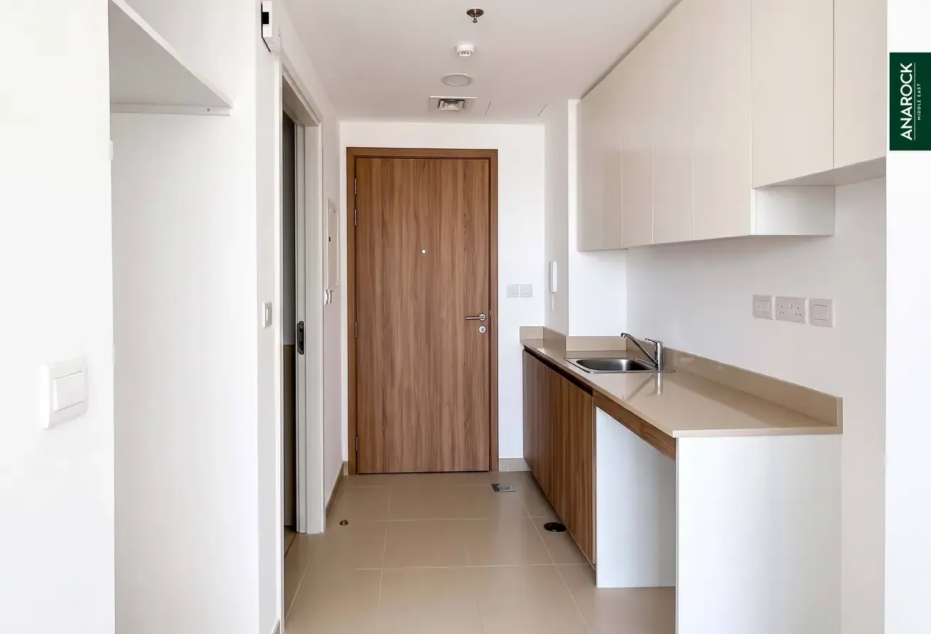 Community Expert | Ready To Move | Open Plan