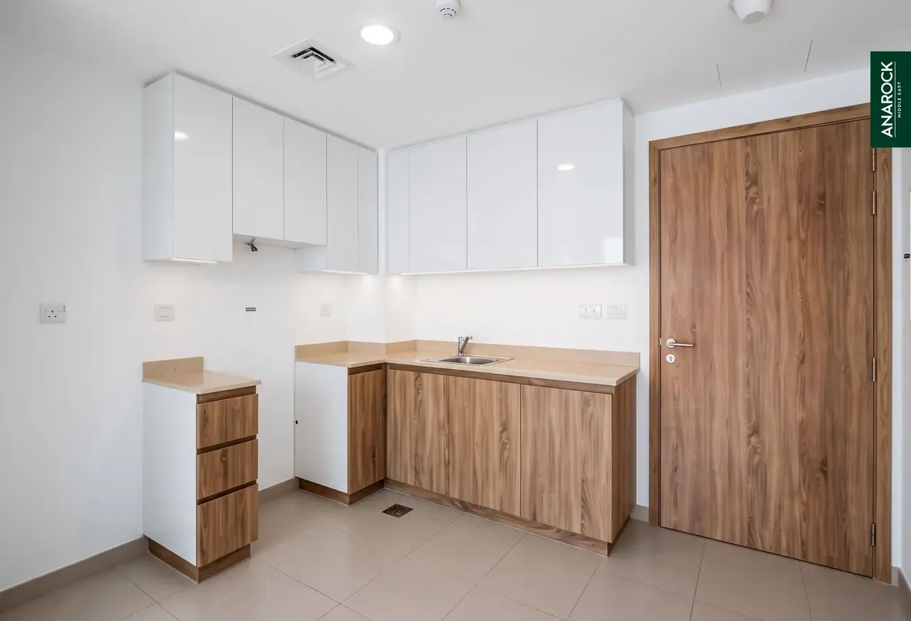 Fully Furnished | Vacant | Community Expert