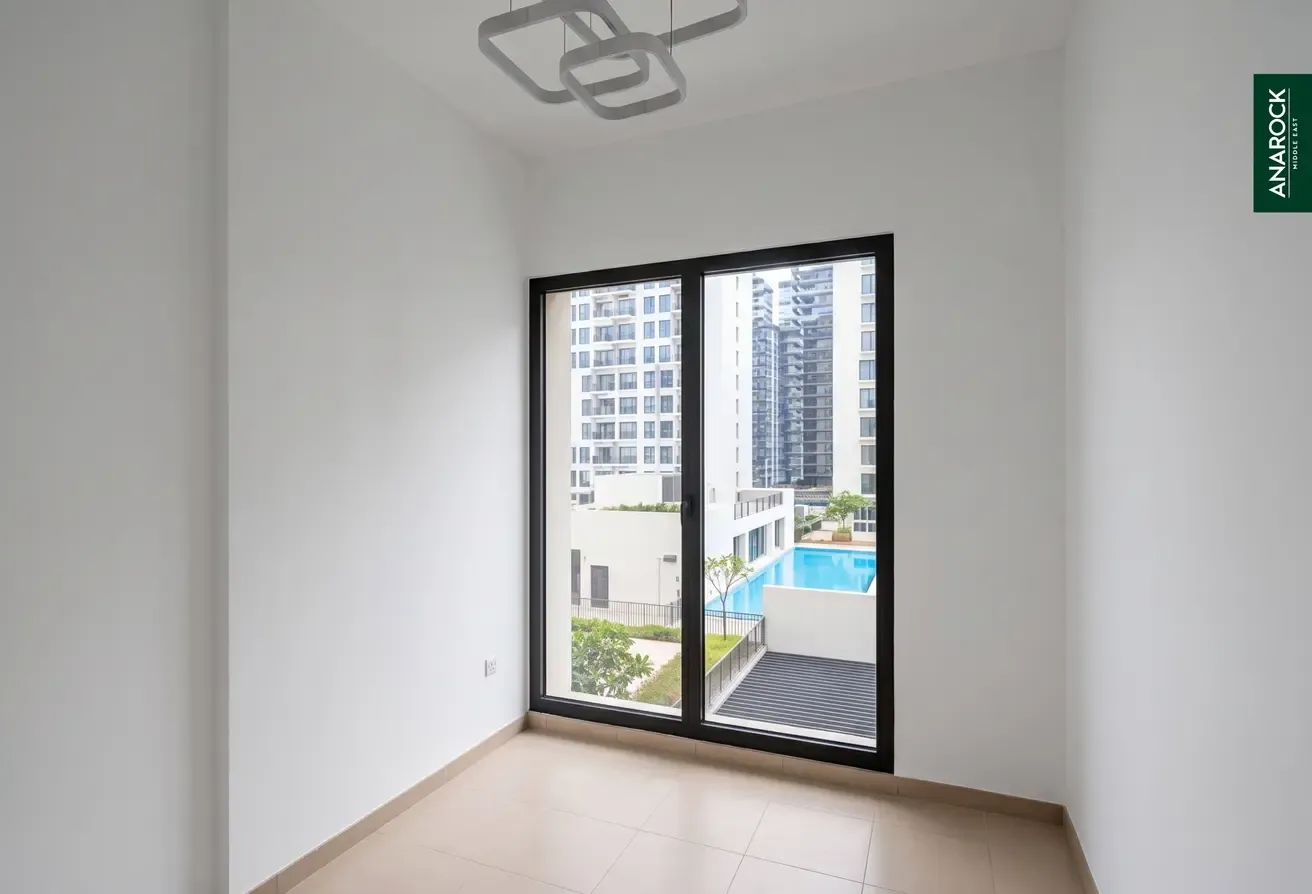 Fully Furnished | Vacant | Community Expert