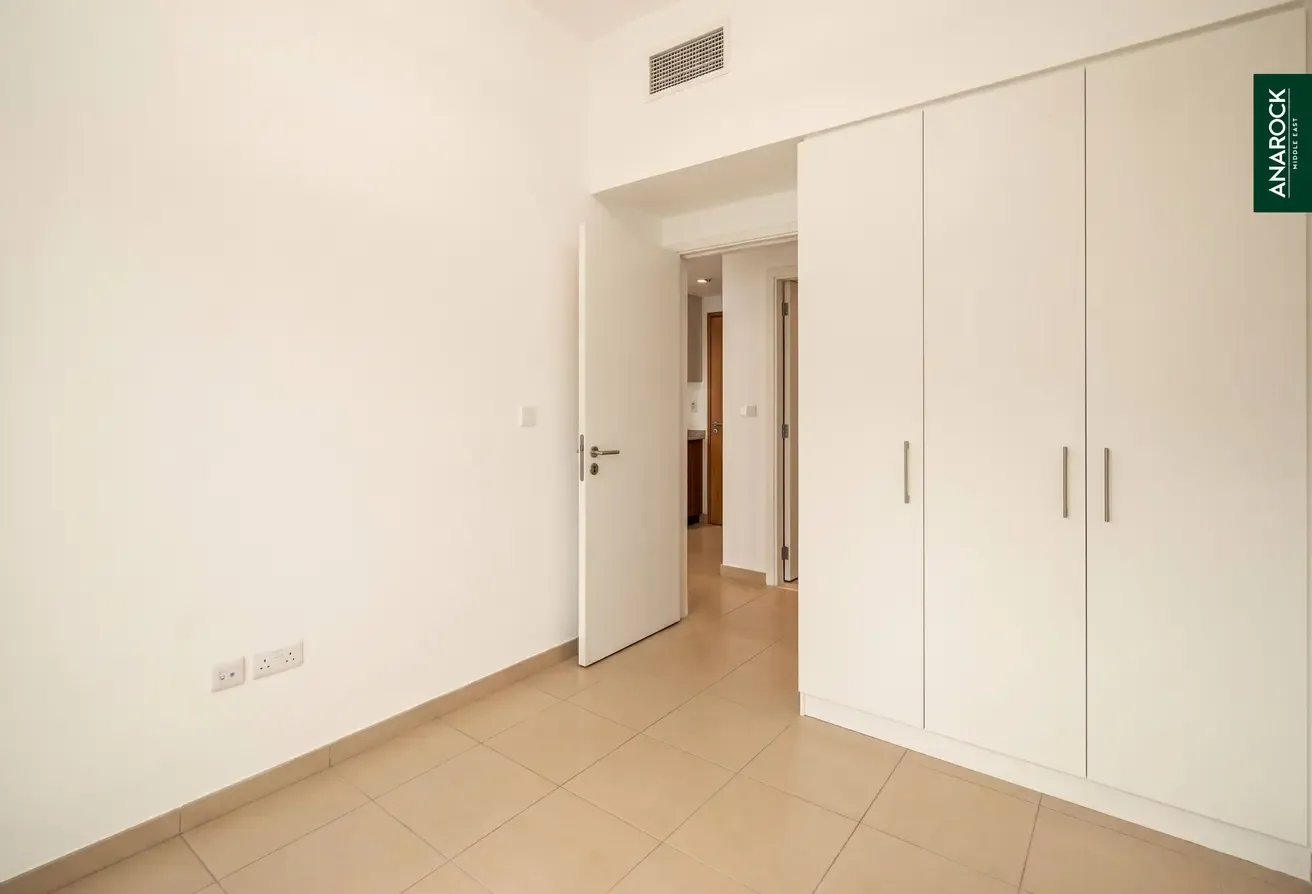 Fully Furnished | Vacant | Community Expert