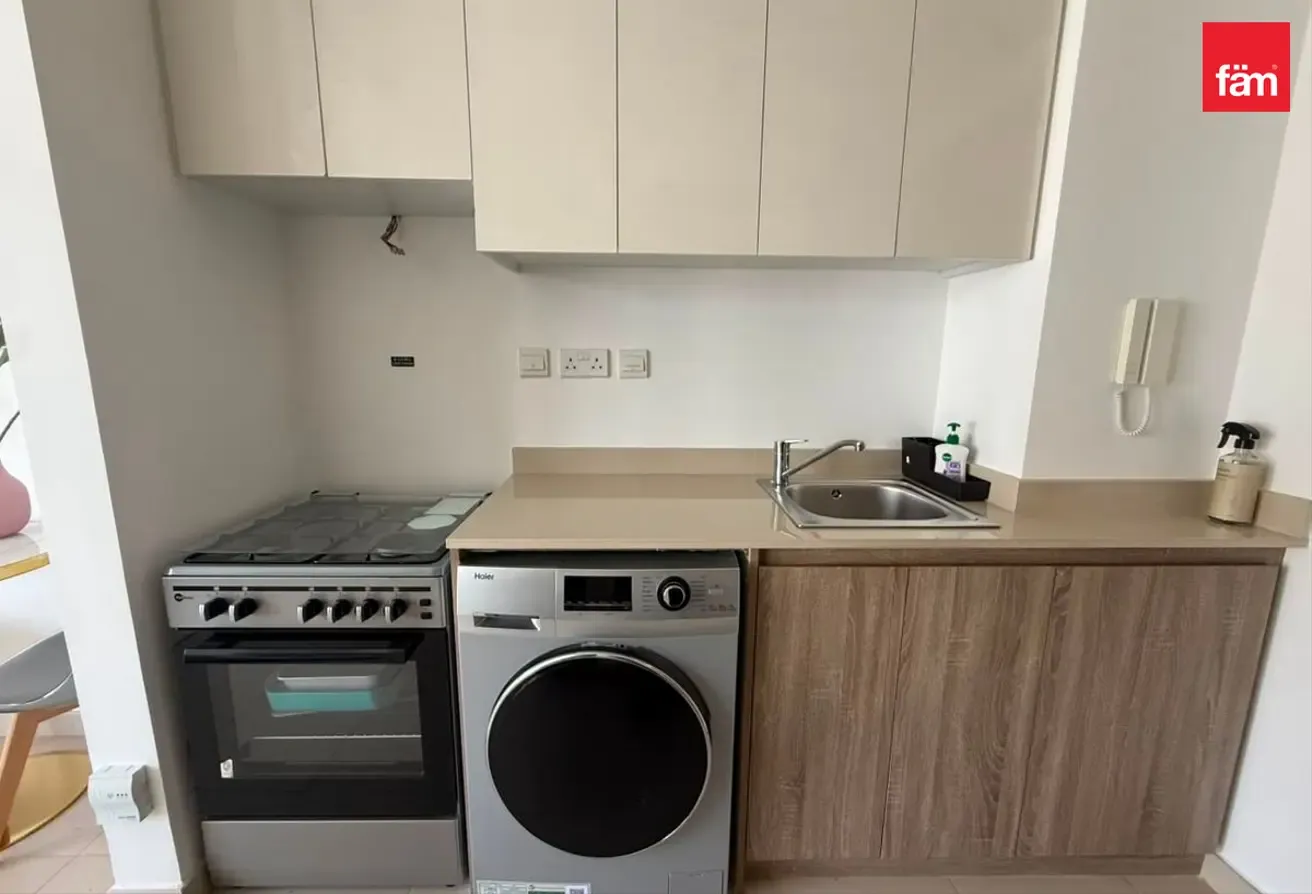 Furnished Studio | Community & Pool View  | Vacant