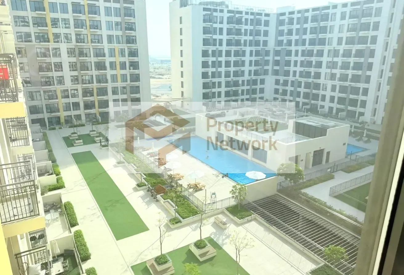 Spacious Studio | Furnished | Kitchen Appliances
