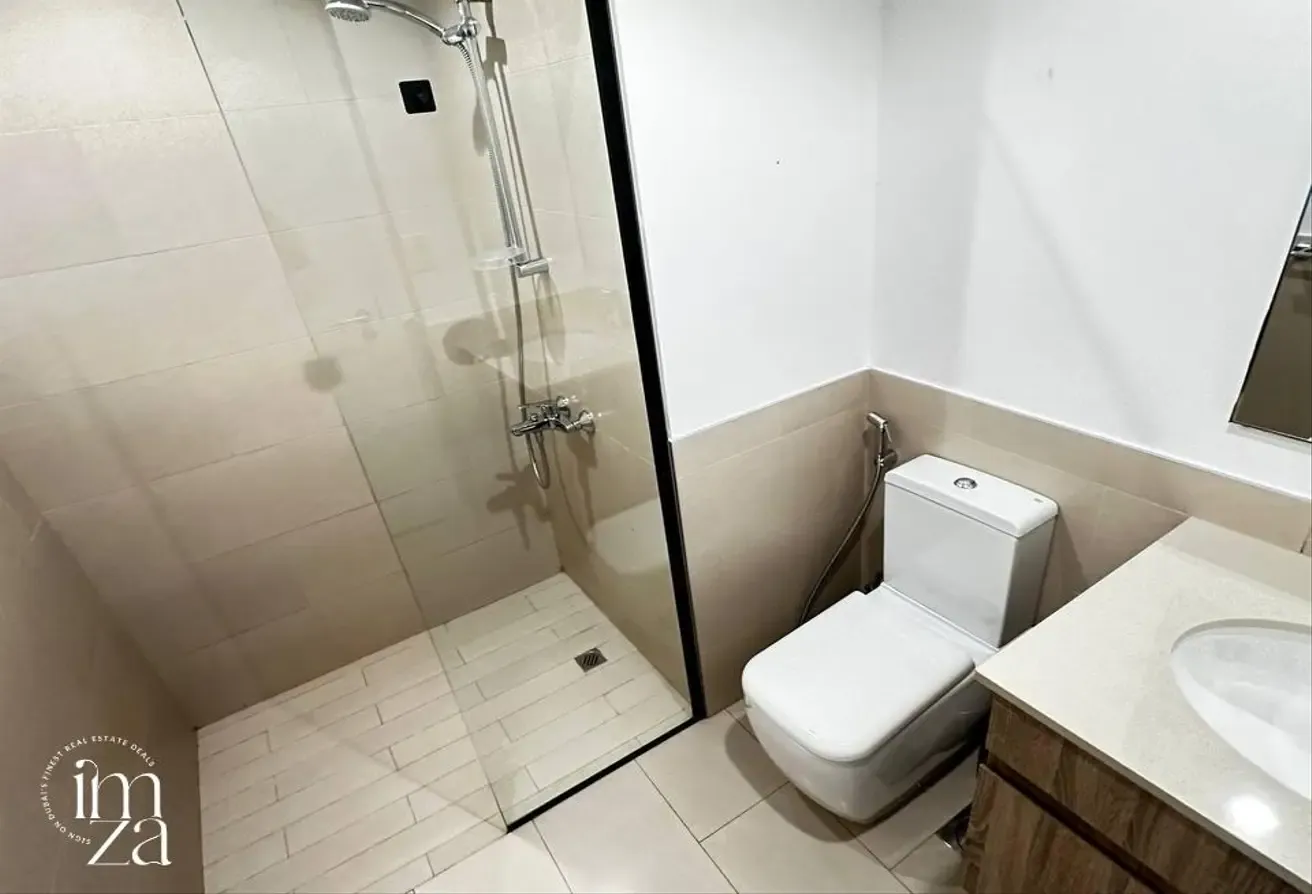 12 Cheques | Full Furnished |  Metro Connectivity