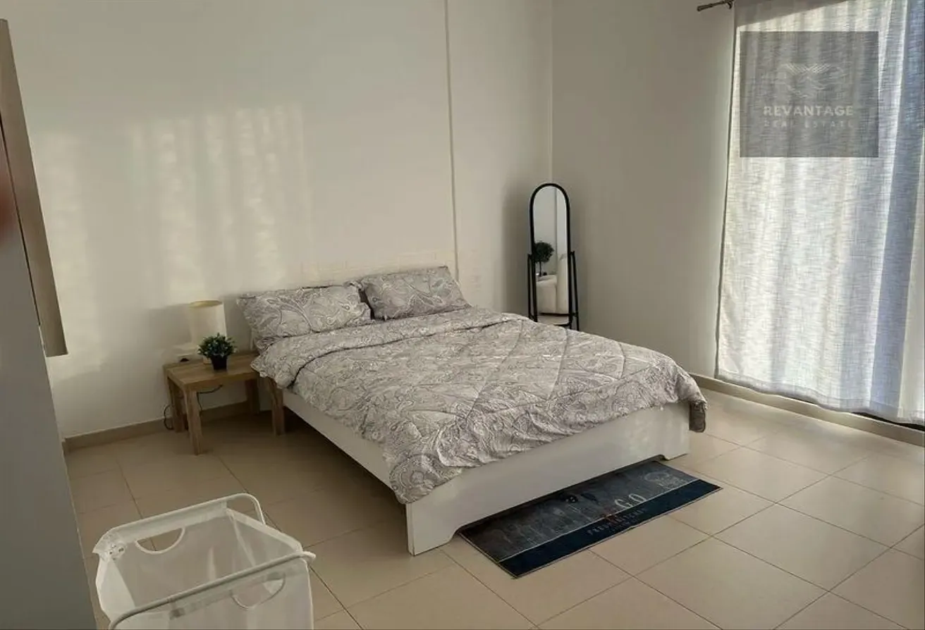 Fully Furnished I Studio I Ready to Move