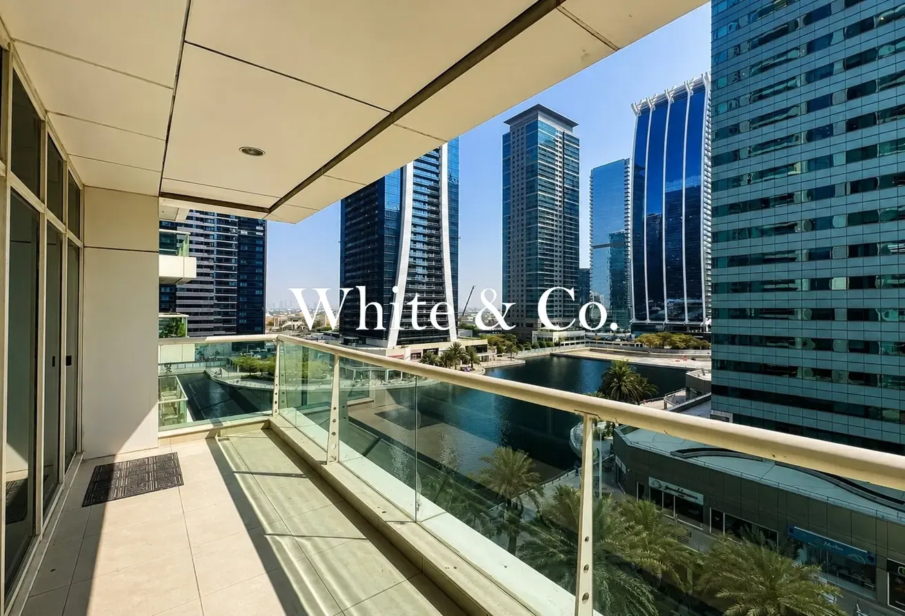 Full Lake View | Closed Kitchen | Spacious