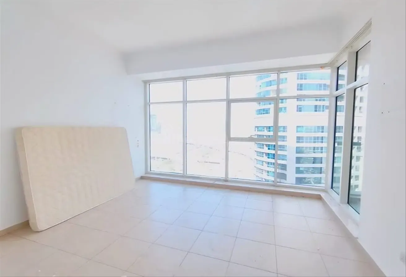Unfurnished  |  2 Bedroom + Maid  |  Vacant