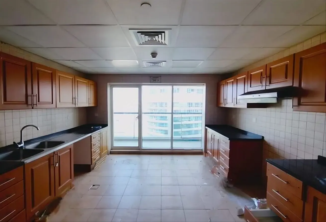 Unfurnished  |  2 Bedroom + Maid  |  Vacant