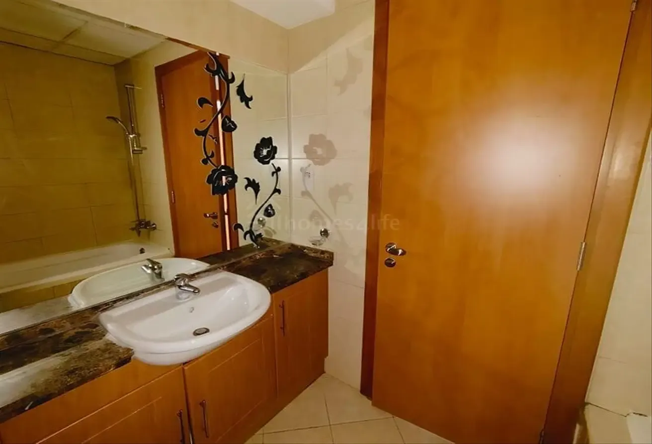Unfurnished  |  2 Bedroom + Maid  |  Vacant