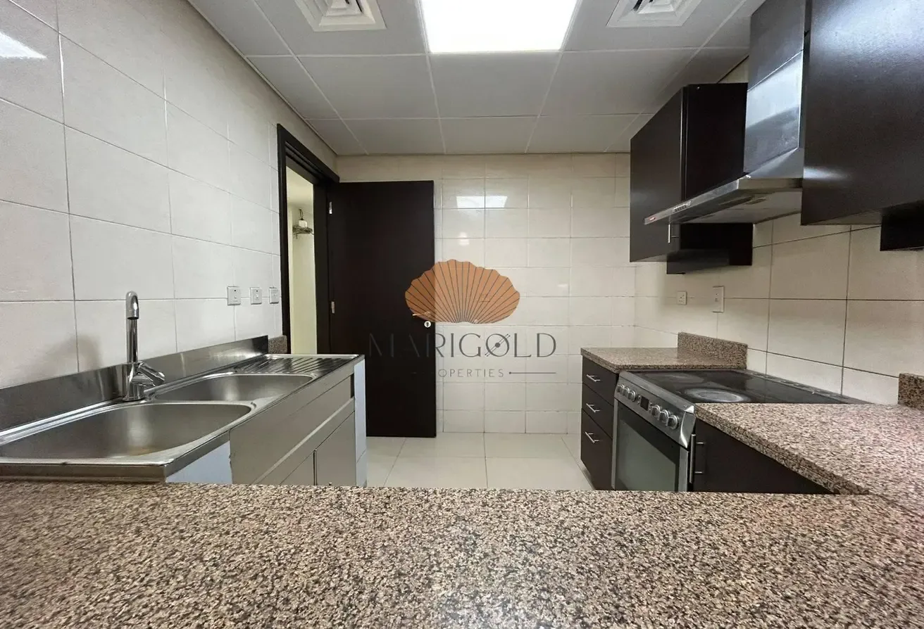 SPACIOUS UNIT | COMMUNITY VIEW | GOOD LOCATION