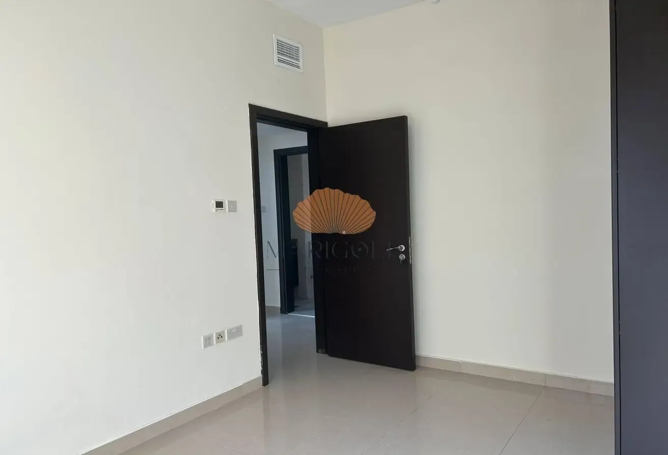 SPACIOUS UNIT | COMMUNITY VIEW | GOOD LOCATION