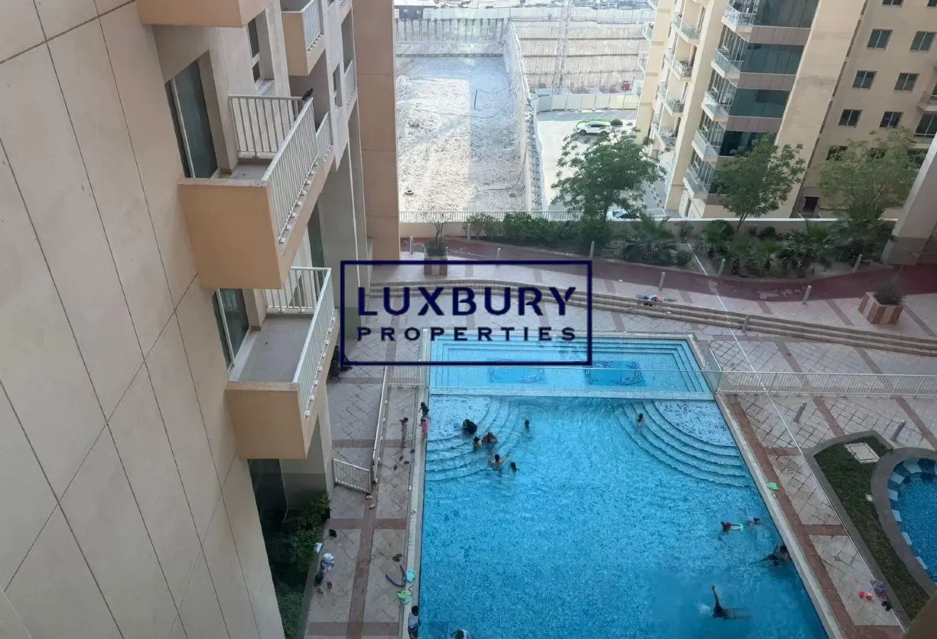 POOL VIEW | READY TO MOVE | SPACIOUS