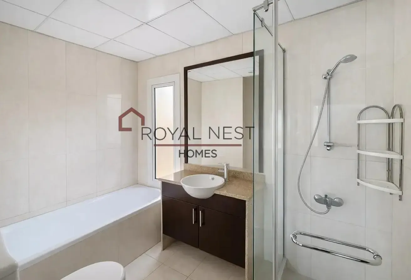 Well Maintained | Spacious Unit | Premium Layout