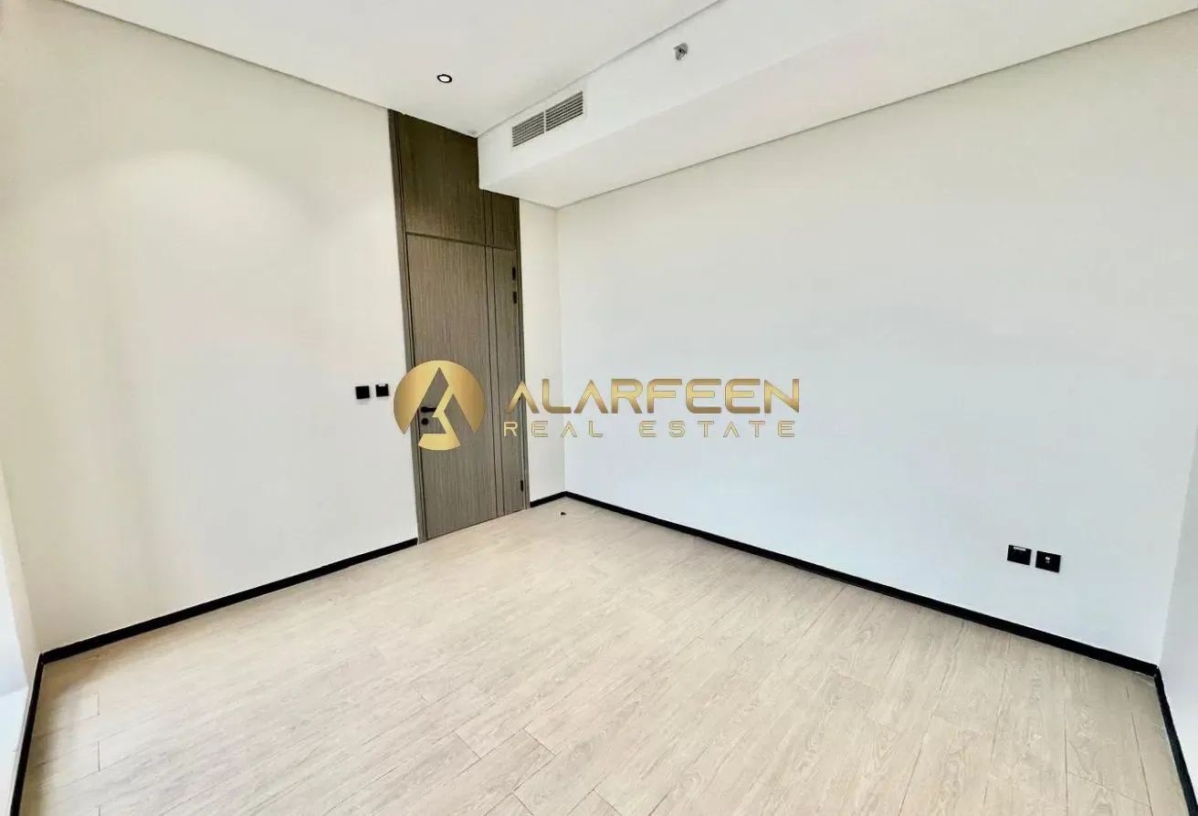 1 Bedroom | Multiple Views | Balcony Access