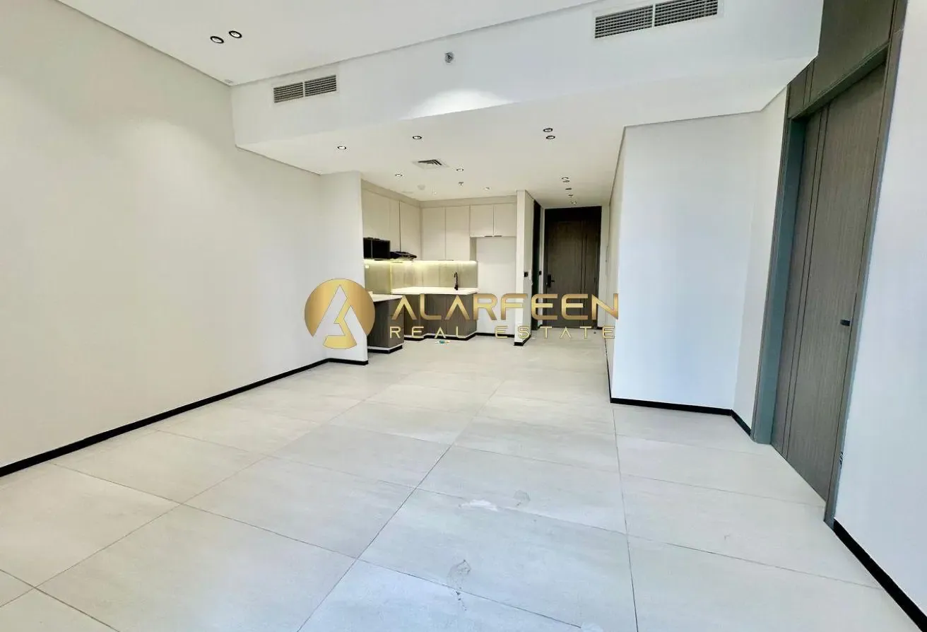 1 Bedroom | Multiple Views | Balcony Access