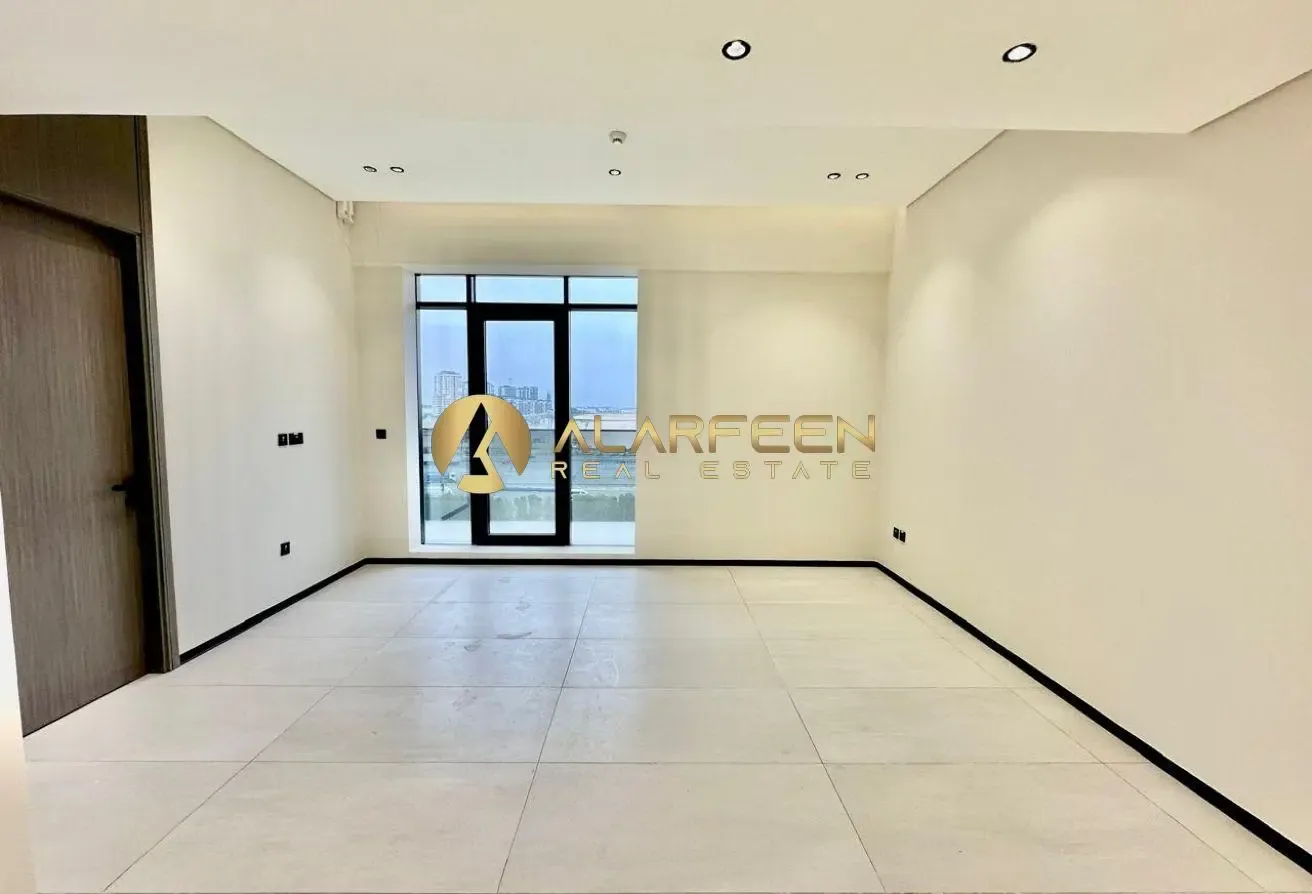 1 Bedroom | Multiple Views | Balcony Access
