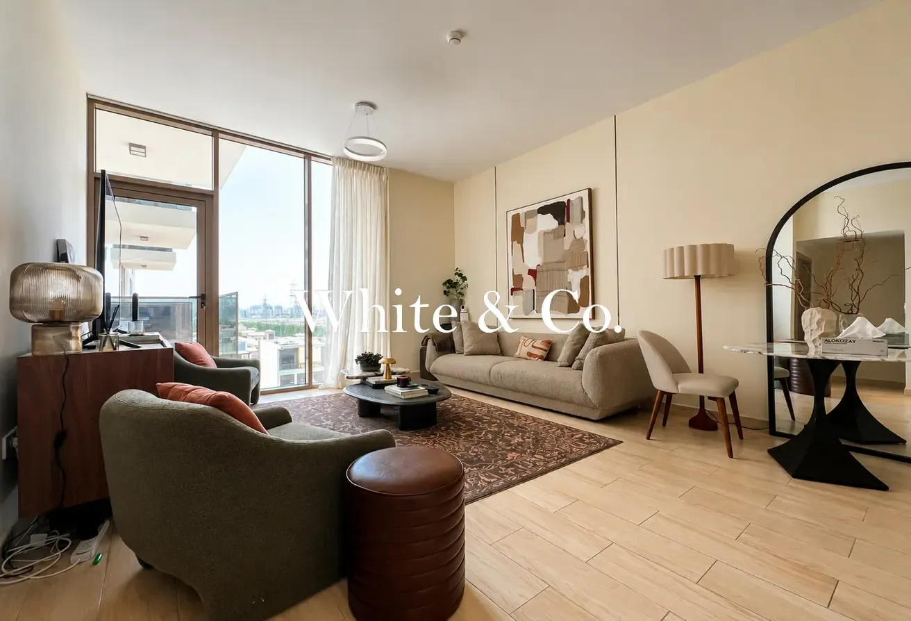 FULLY FURNISHED | POOL VIEW | OCTOBER