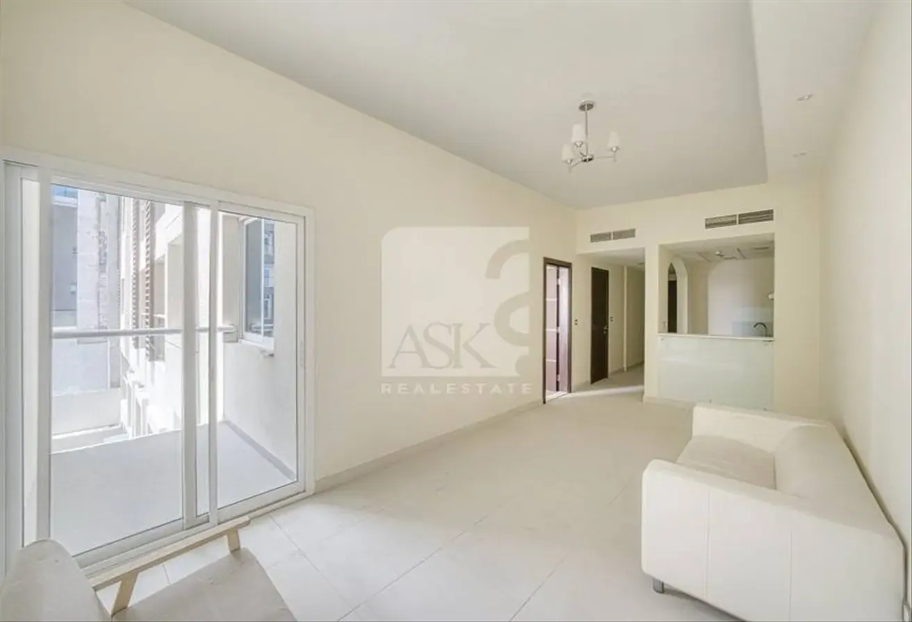 Bright & Specious |1 BHK+LAUNDRY ROOM | Prime Location